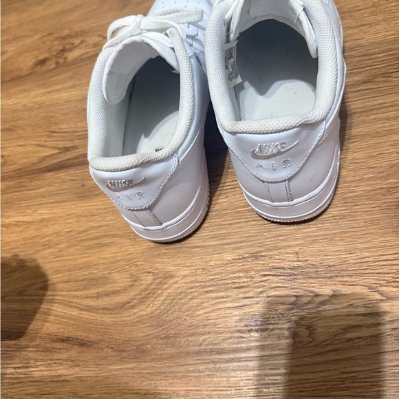 White Air Force 1s - Picture 3 of 7